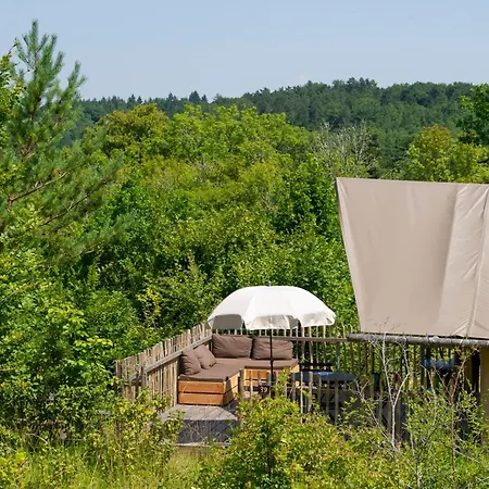 Prázdninový areál Huttopia Lanmary