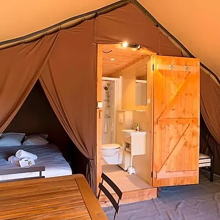 Huttopia Lanmary 3*