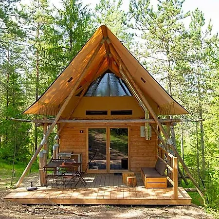 Huttopia Lanmary 3* Antonne-et-Trigonant